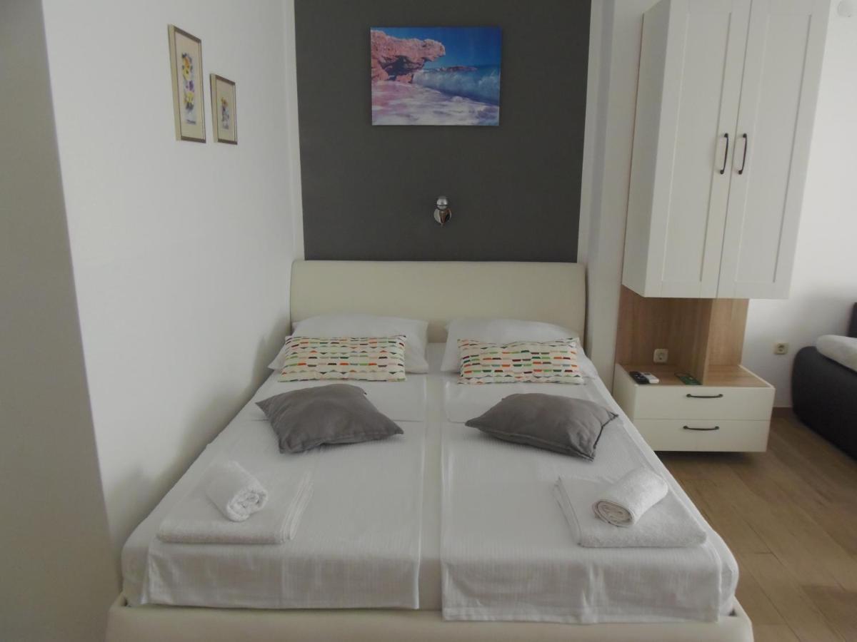 Villa Rajski Dvor 2 Bol Eksteriør billede